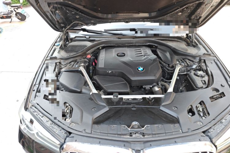 Used BMW 5 Series 2021 525Li M Sport Package Engine Bay Right