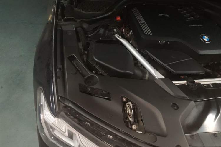 Used BMW 5 Series 2021 Restyled 530Li Luxury Edition M Sport Package Engine Bay Right