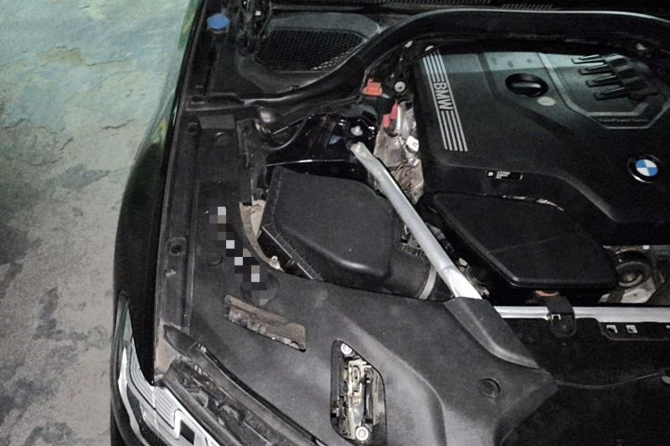 Used BMW 5 Series 2021 525Li Luxury Package Engine Bay Right