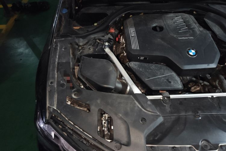 Used BMW 5 Series 2021 530i M Sport Package Engine Bay Right