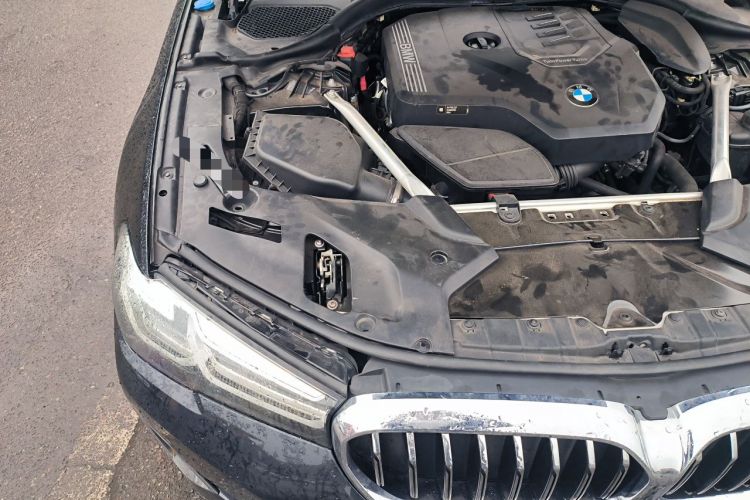 Used BMW 5 Series 2021 530Li Luxury Edition Premium Package Engine Bay Right