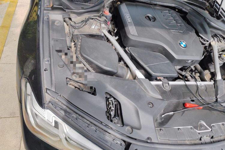 Used BMW 5 Series 2021 530i M Sport Package Engine Bay Right