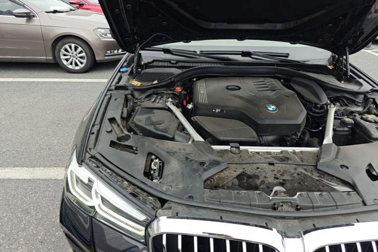 Used BMW 5 Series 2021 530Li Leading Model M Sport Package Engine Bay Right