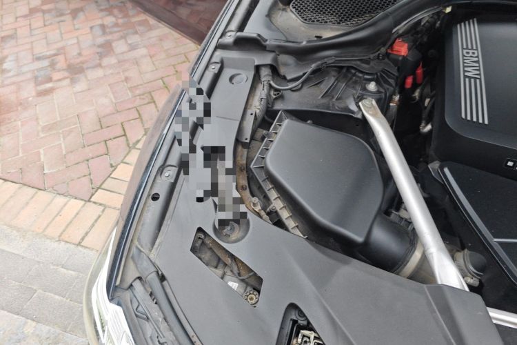 Used BMW 5 Series 2021 525i M Sport Package Engine Bay Right