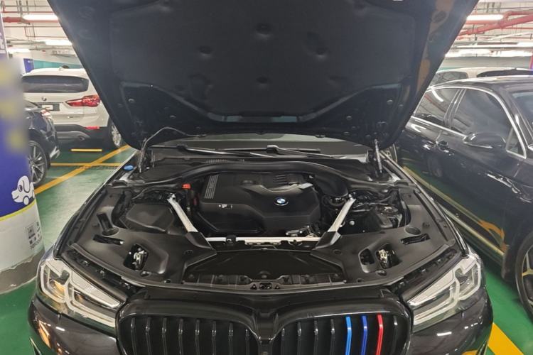 Used BMW 5 Series 2021 525Li Luxury Package Engine Bay