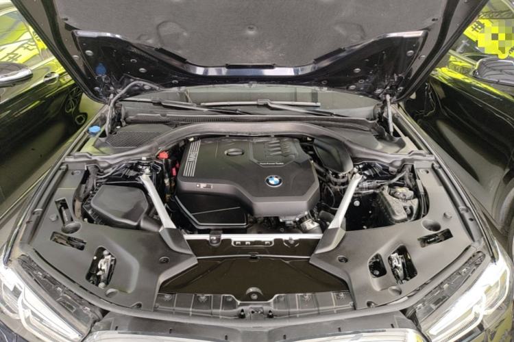 Used BMW 5 Series 2021 525Li M Sport Package Engine Bay