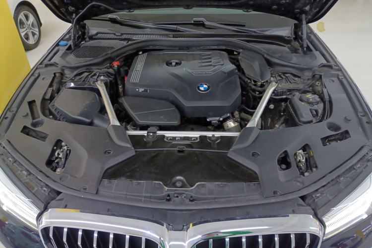 Used BMW 5 Series 2021 Updated Version 525Li Luxury Package Engine Bay