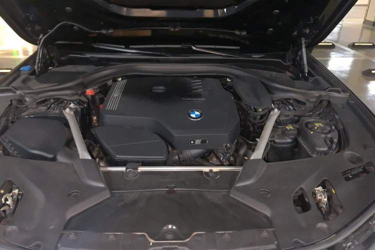 Used BMW 5 Series 2021 530i M Sport Package Engine Bay