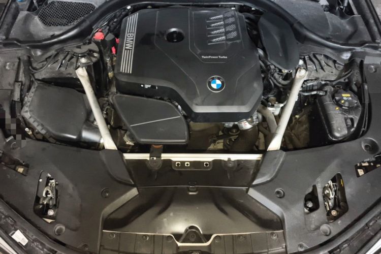 Used BMW 5 Series 2021 525Li Luxury Package Engine Bay