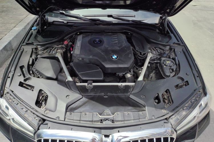 Used BMW 5 Series 2021 525i M Sport Package Engine Bay
