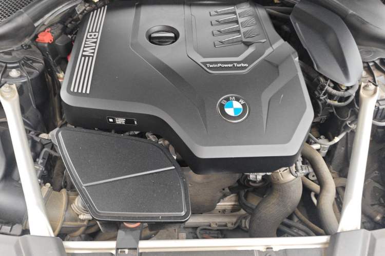 Used BMW 5 Series 2021 525i M Sport Package Engine Bay