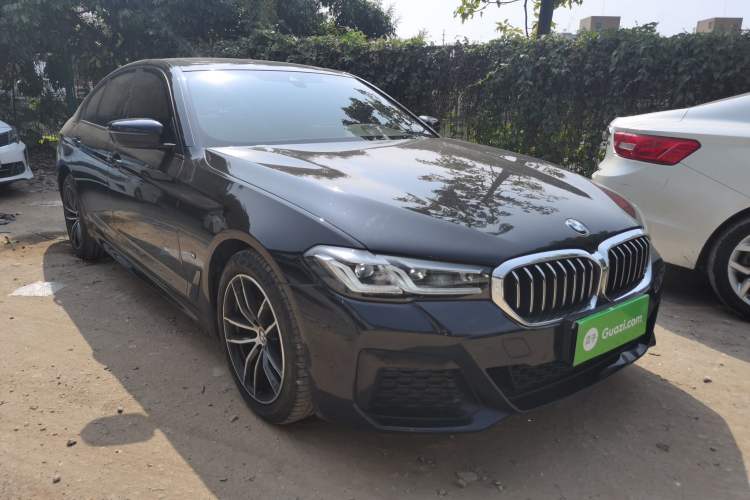 Used BMW 5 Series 2021 525i M Sport Package Exterior 1