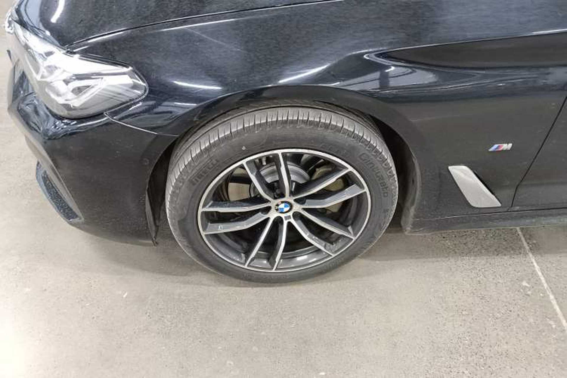Used BMW 5 Series 2021 525Li M Sport Package Exterior 1