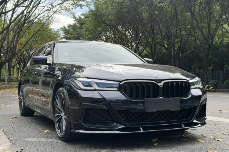 Used BMW 5 Series 2021 530Li Leading Model M Sport Package Exterior 1