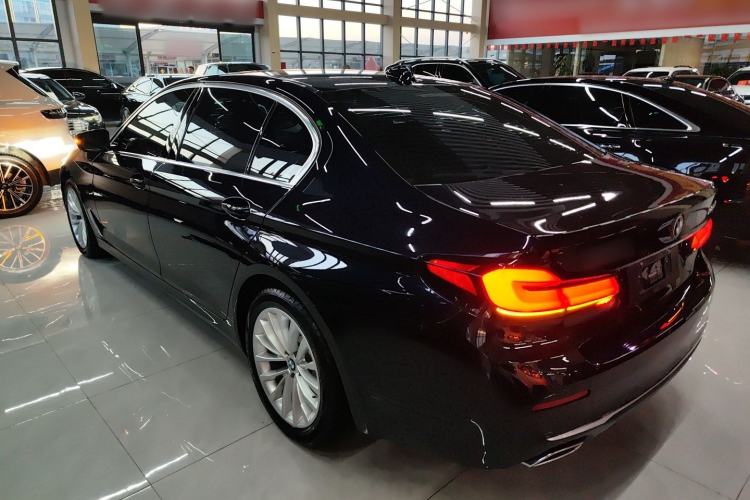 Used BMW 5 Series 2021 525Li Luxury Package Exterior 2