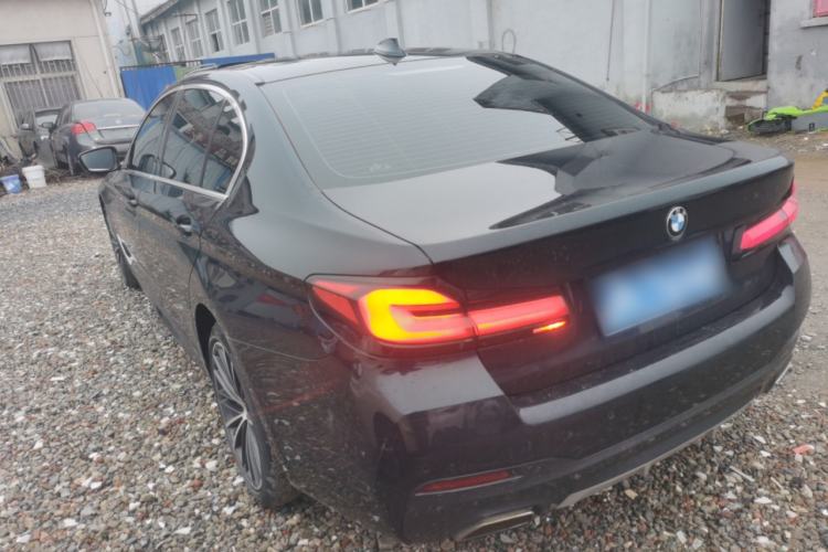 Used BMW 5 Series 2021 Facelifted 530Li Leading Edition M Sport Package Exterior 2