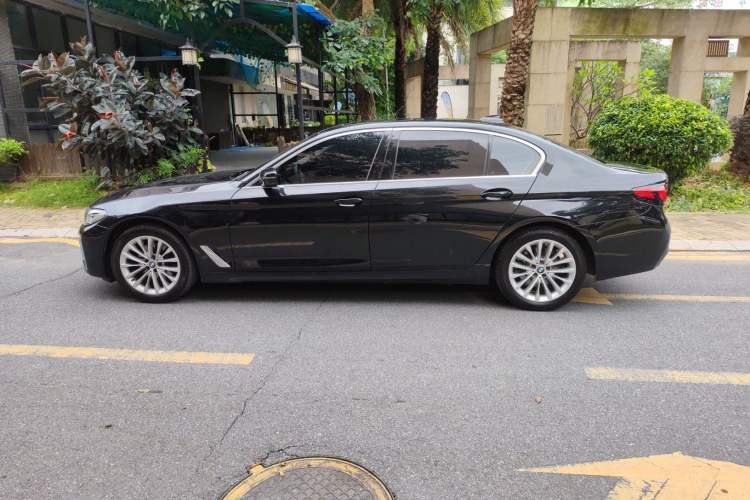 Used BMW 5 Series 2021 525Li Luxury Package Exterior 2