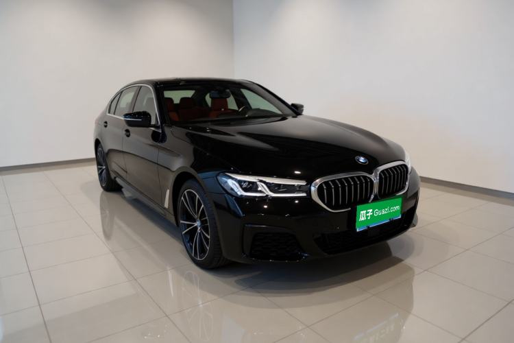 Used BMW 5 Series 2021 Facelifted 530Li Leading Edition M Sport Package Exterior 2