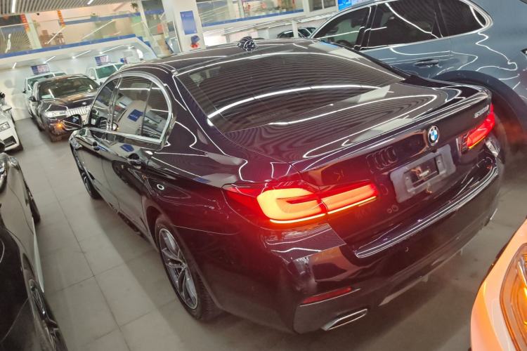 Used BMW 5 Series 2021 525Li M Sport Package Exterior 2