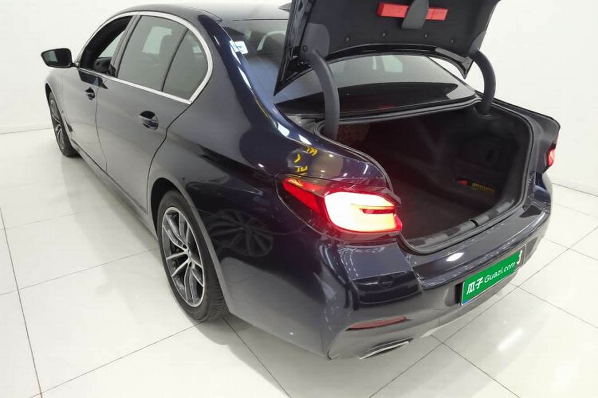 Used BMW 5 Series 2021 525Li M Sport Package Exterior 2