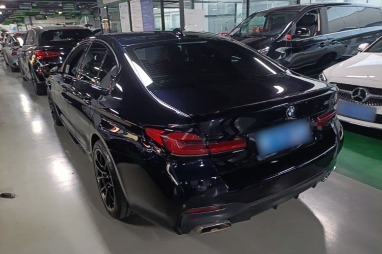 Used BMW 5 Series 2021 530i Sport Line M Sport Package Exterior 2