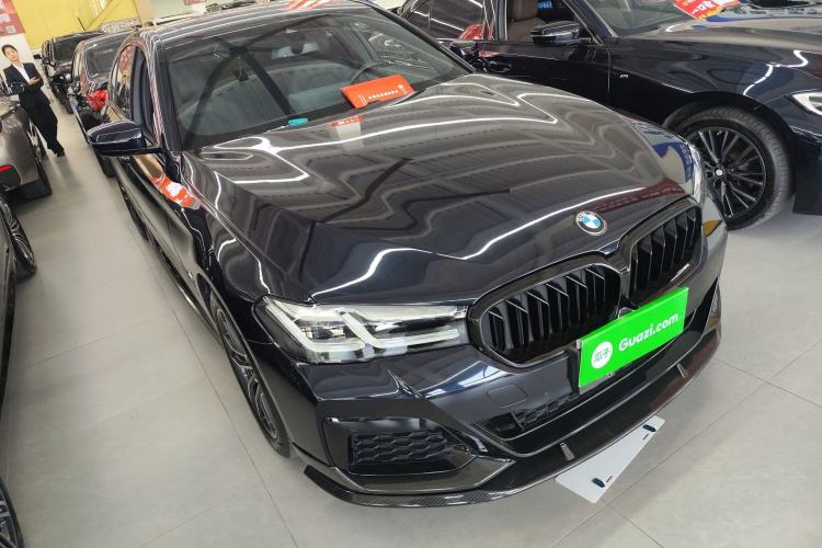 Used BMW 5 Series 2021 525i M Sport Package Exterior 2