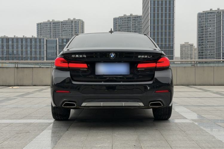 Used BMW 5 Series 2021 525Li M Sport Package Exterior 2