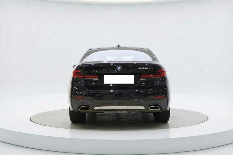 Used BMW 5 Series 2021 530Li Luxury Edition M Sport Package Exterior 3