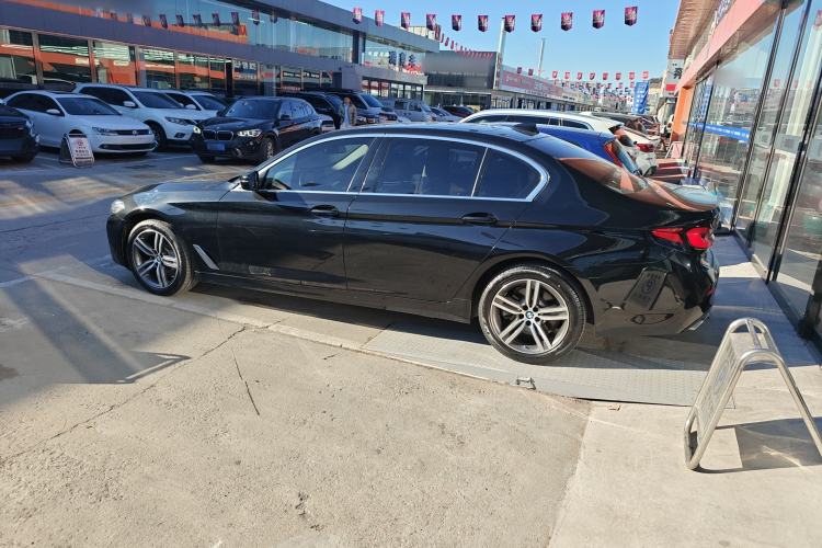 Used BMW 5 Series 2021 Restyled 530Li Leading Edition Luxury Package Exterior 3