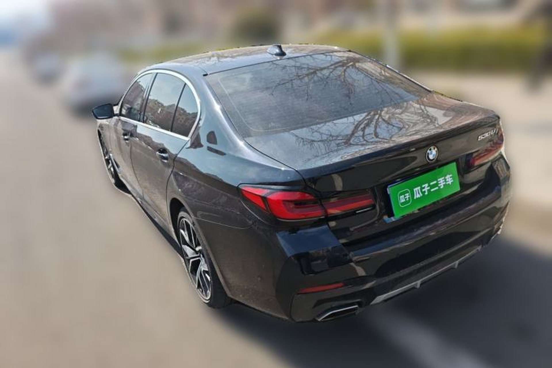 Used BMW 5 Series 2021 Restyled 530Li Luxury Edition M Sport Package Exterior 3
