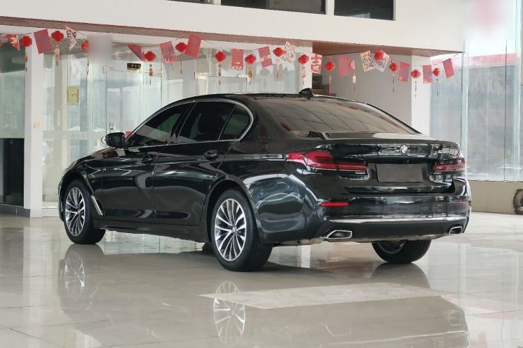 Used BMW 5 Series 2021 525Li Luxury Package Exterior 3