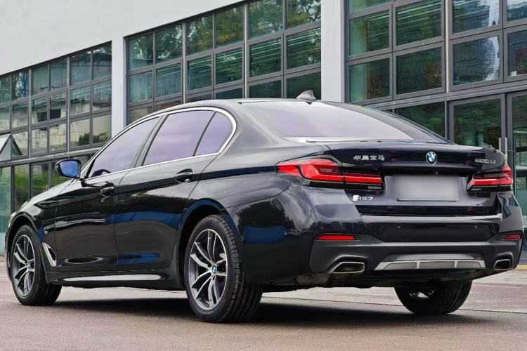 Used BMW 5 Series 2021 525Li M Sport Package Exterior 3