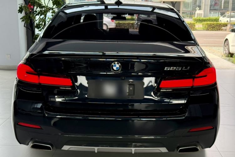 Used BMW 5 Series 2021 525Li M Sport Package Exterior 3
