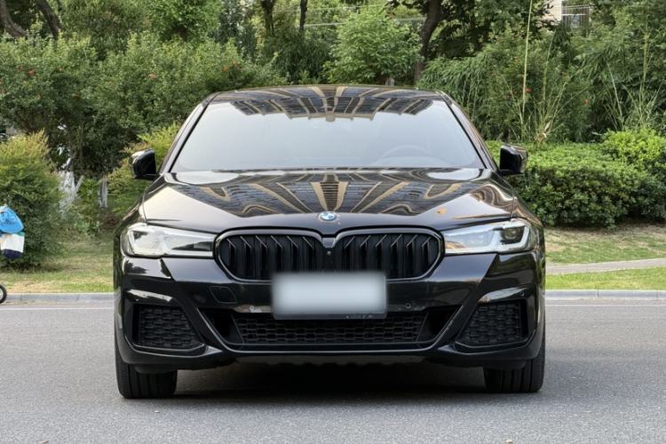 Used BMW 5 Series 2021 530Li Luxury Edition M Sport Package Exterior 3