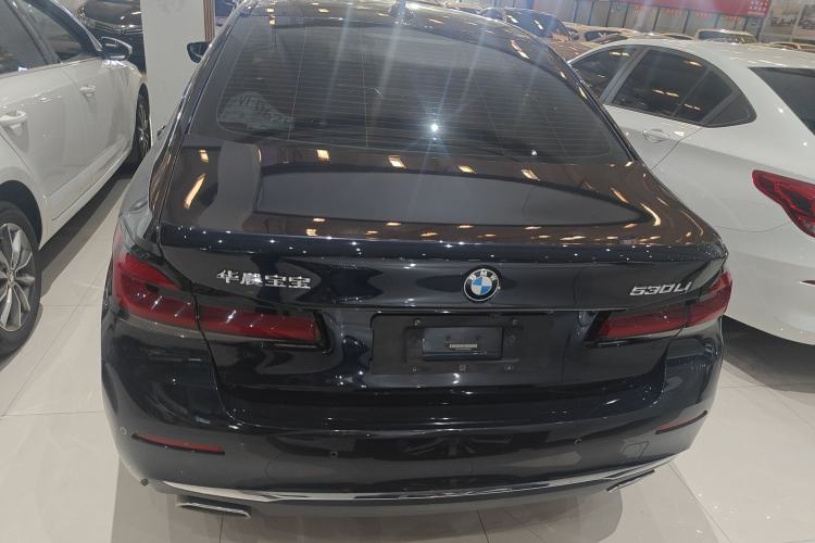 Used BMW 5 Series 2021 Restyled 530Li Leading Edition Luxury Package Exterior 4