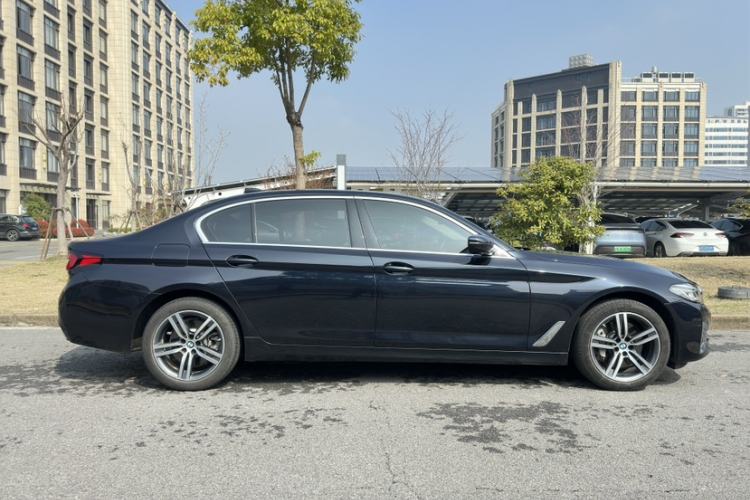 Used BMW 5 Series 2021 530Li Leading Luxury Package Exterior 4