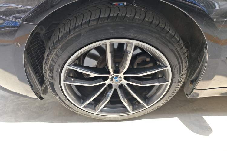 Used BMW 5 Series 2021 525Li M Sport Package Exterior 4