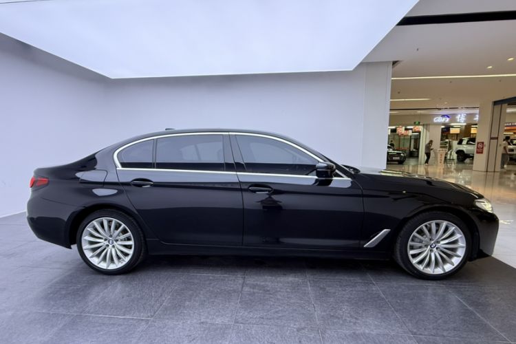 Used BMW 5 Series 2021 Updated 530Li Luxury Package Premium Edition Exterior 5