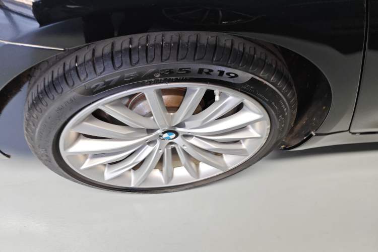 Used BMW 5 Series 2021 530Li Luxury Edition Premium Package Exterior 5
