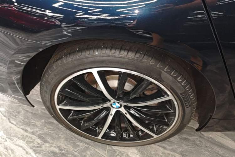 Used BMW 5 Series 2021 530Li Luxury Edition Premium Package Exterior 5