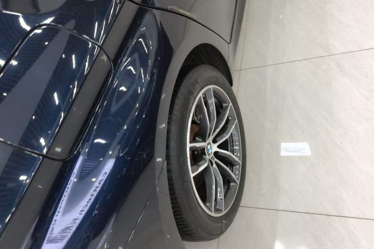 Used BMW 5 Series 2021 525Li M Sport Package Exterior 5