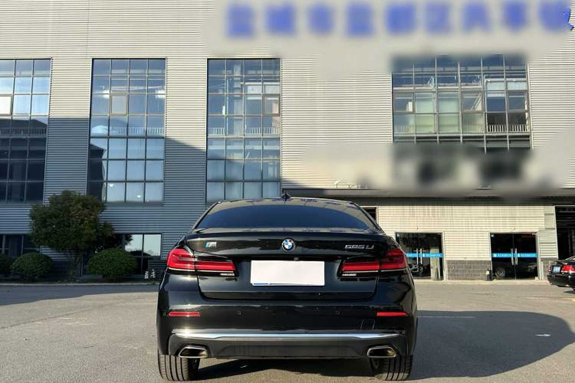 Used BMW 5 Series 2021 Updated Version 525Li Luxury Package Exterior 6