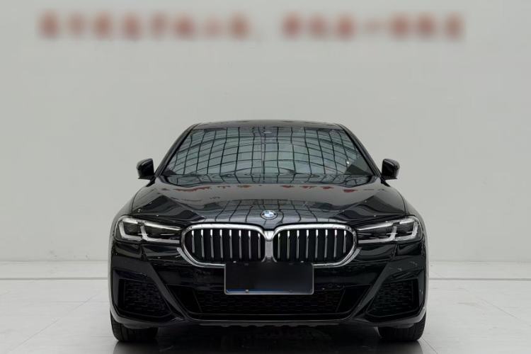Used BMW 5 Series 2021 Facelifted 530Li Leading Edition M Sport Package Exterior 6