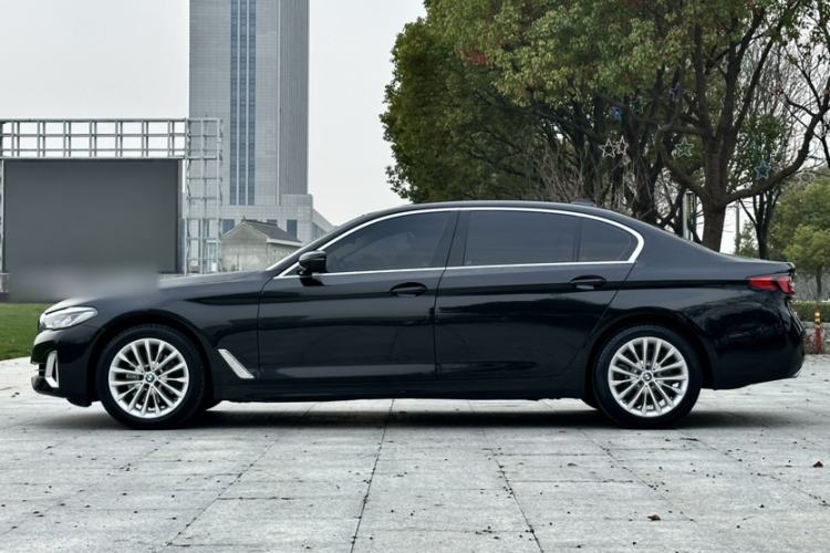 Used BMW 5 Series 2021 525Li Luxury Package Exterior 6