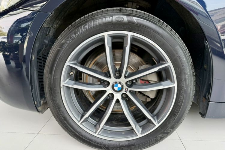 Used BMW 5 Series 2021 525Li M Sport Package Exterior 6