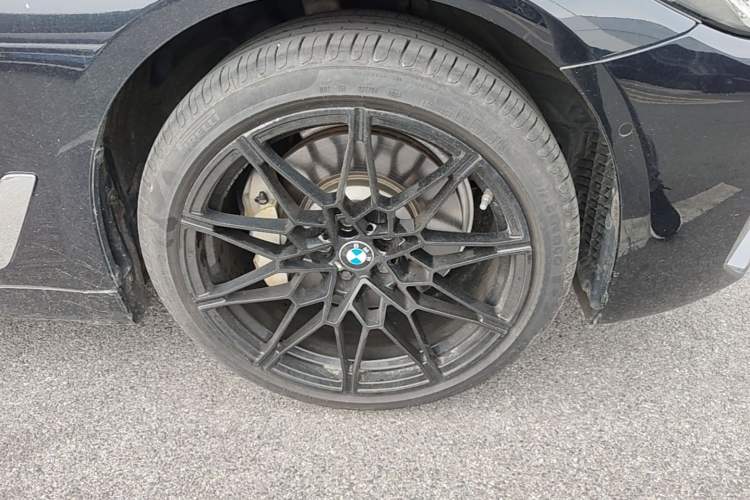 Used BMW 5 Series 2021 530Li Luxury Edition M Sport Package Exterior 7