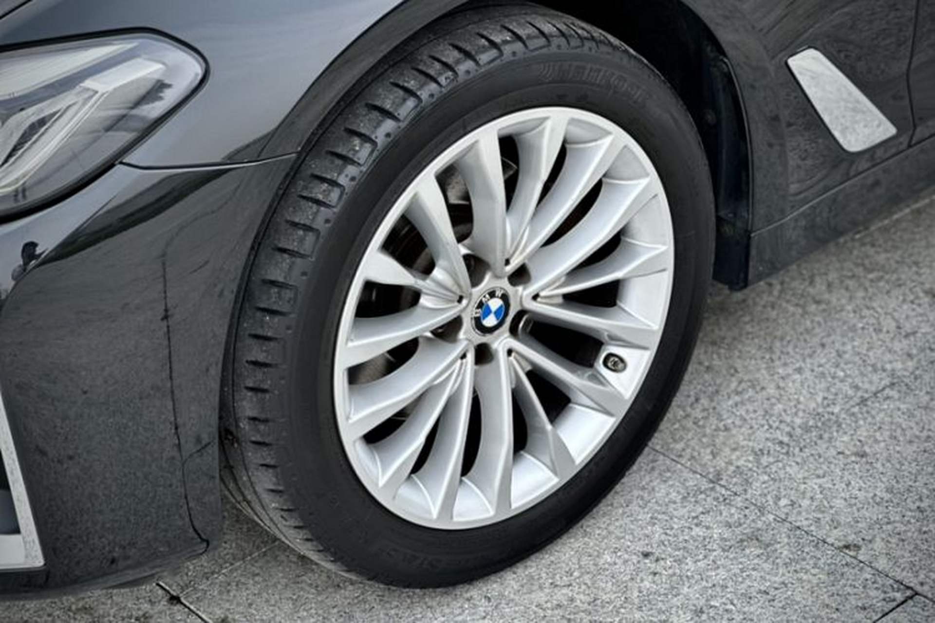 Used BMW 5 Series 2021 525Li Luxury Package Exterior 8