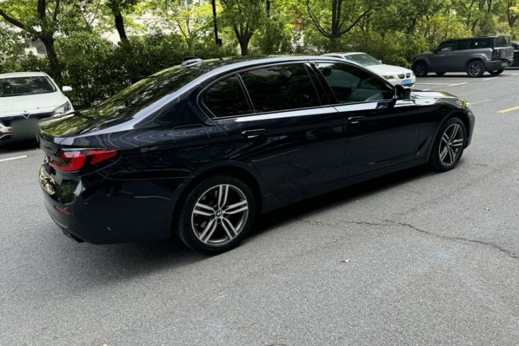 Used BMW 5 Series 2021 530Li Leading Luxury Package Exterior 9
