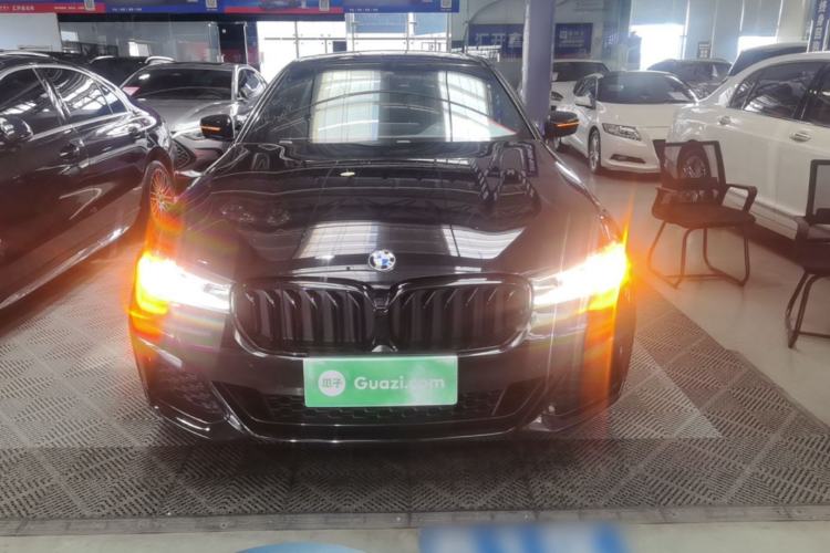 Used BMW 5 Series 2021 Facelifted 530Li Leading Edition M Sport Package Front