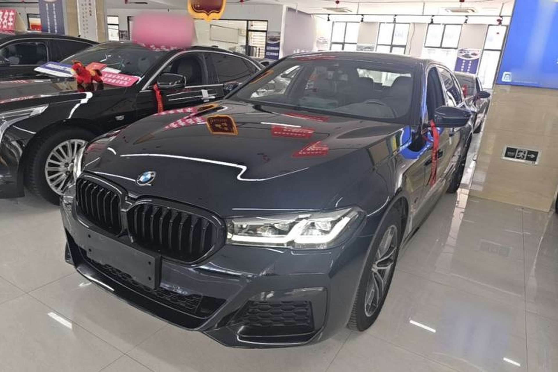 Used BMW 5 Series 2021 Facelifted 525Li M Sport Package Front Left 45 Deg
